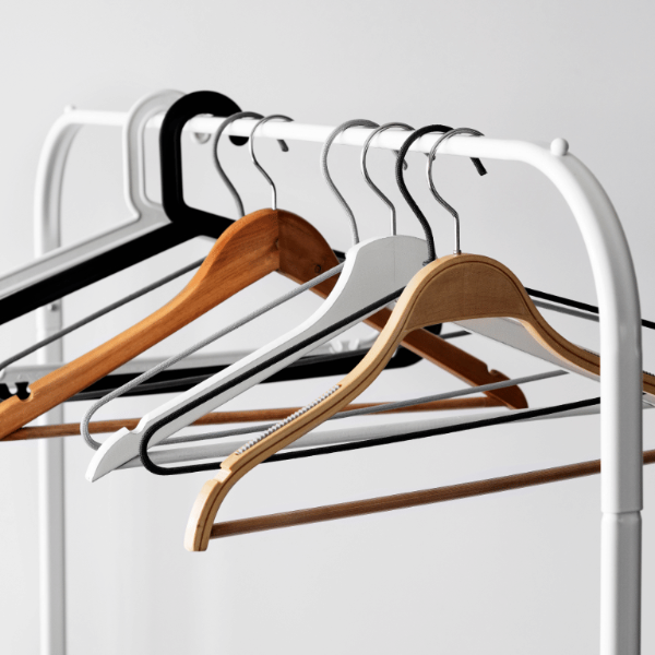 Perchas y Colgadores